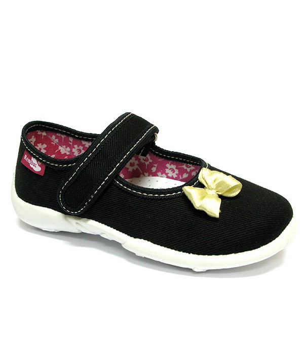 Black dress shoes for a girl 